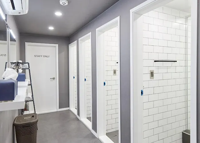 Hostel The Capsule Myeongdong *